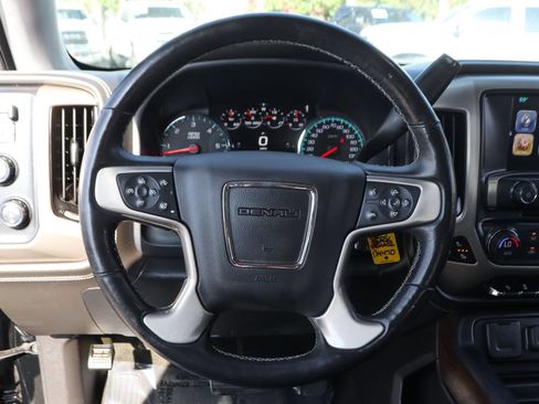 Used 2017 GMC Sierra 1500 Denali AWD/4WD image 18