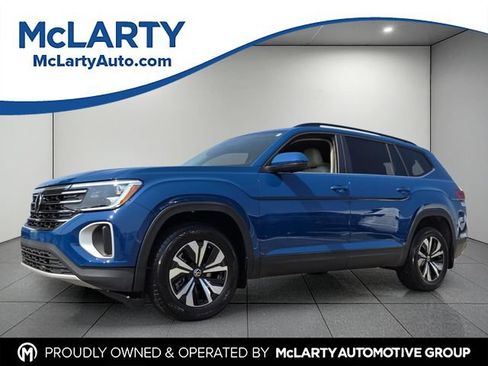 Used 2026 Volkswagen Atlas SE FWD image 1