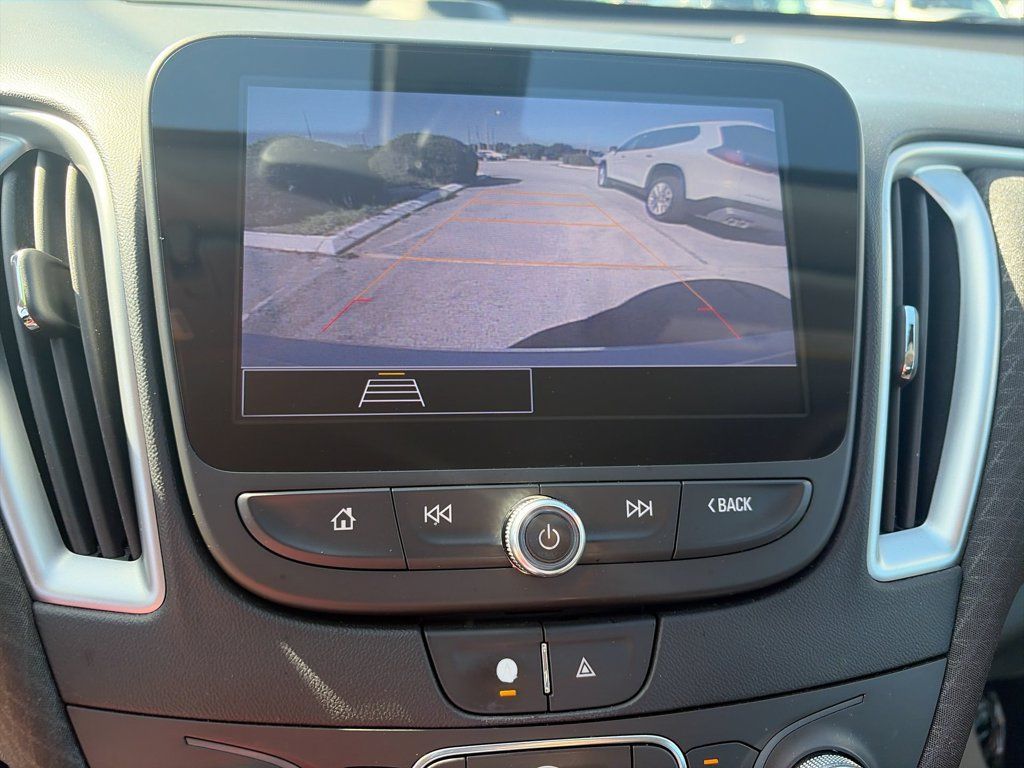 Used 2022 Chevrolet Malibu RS FWD image 20