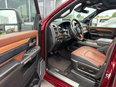 Used 2023 RAM 3500 Limited AWD/4WD image 4