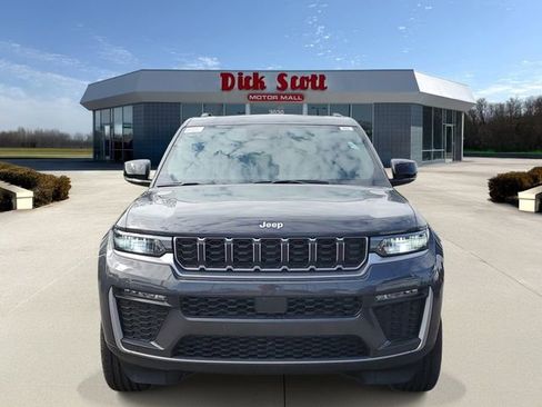 New 2026 Jeep Grand Cherokee Limited AWD/4WD image 2