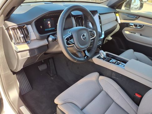 New 2026 Volvo XC90 B6 Ultra w/ Protection Package Premier image 12