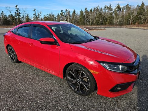 Used 2020 Honda Civic Sport image 3