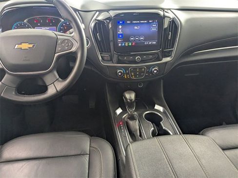 Used 2022 Chevrolet Traverse LT w/ LPO, 'HIT The Road' Package image 25