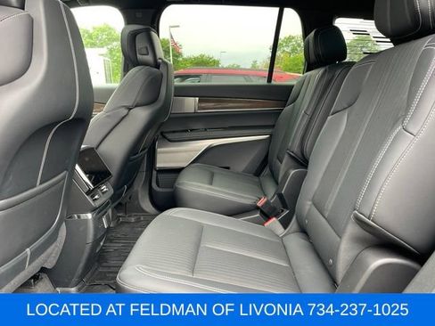Used 2026 Cadillac Vistiq Sport w/ LPO, Floor Liner Package AWD/4WD image 9