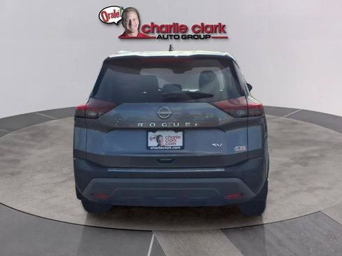 Certified 2023 Nissan Rogue SV w/ SV Premium B Package FWD image 4