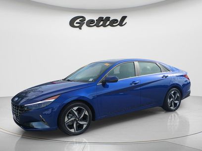 Used 2023 Hyundai Elantra Limited w/ Preferred Accessory Package