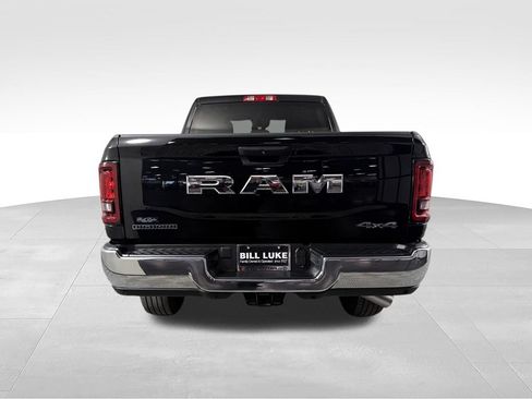 Used 2025 RAM 2500 Big Horn AWD/4WD image 8