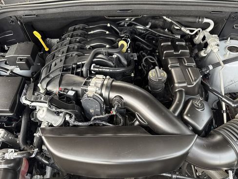 Used 2024 Dodge Durango GT AWD/4WD image 40