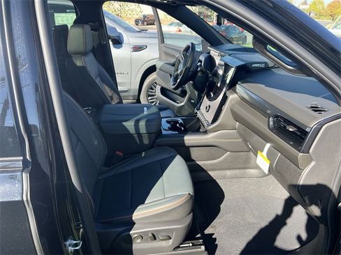 New 2026 GMC Yukon XL AT4 w/ AT4 Premium Plus Package image 11