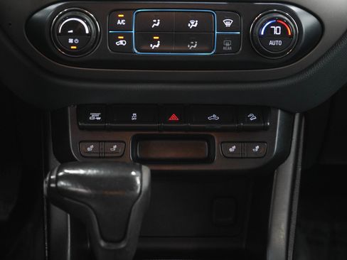 Used 2016 Chevrolet Colorado Z71 AWD/4WD image 19