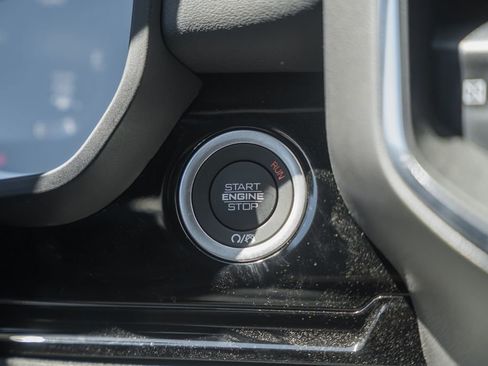 New 2026 RAM 1500 Laramie AWD/4WD image 31