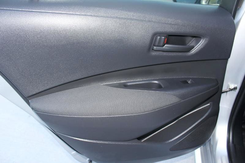 Used 2025 Toyota Corolla LE FWD image 12