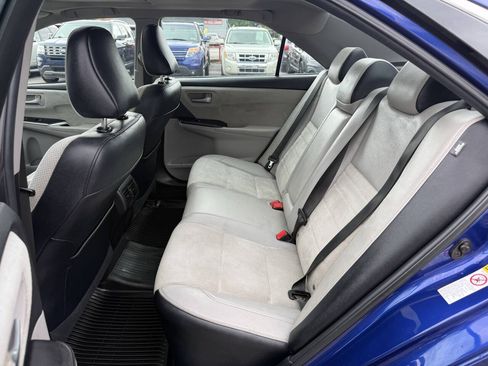 Used 2015 Toyota Camry XSE w/ Moonroof Package FWD image 7