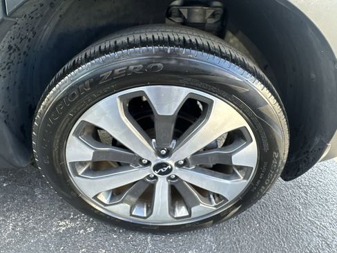 Certified 2022 Kia Telluride EX w/ EX Premium Package image 19