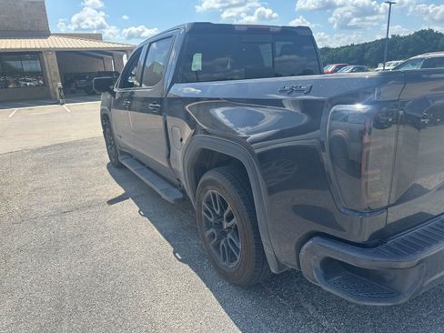 Used 2025 GMC Sierra 1500 Elevation w/ Elevation Premium Package AWD/4WD image 3