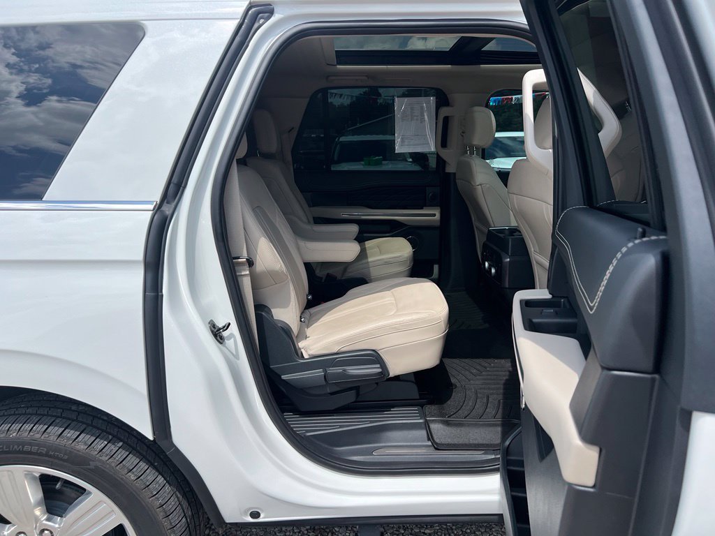 Used 2023 Ford Expedition Max Platinum AWD/4WD image 20