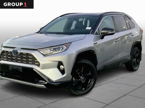 Used 2019 Toyota RAV4 XSE image 1