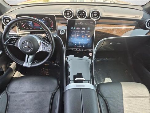 Used 2024 Mercedes-Benz GLC 300 image 18
