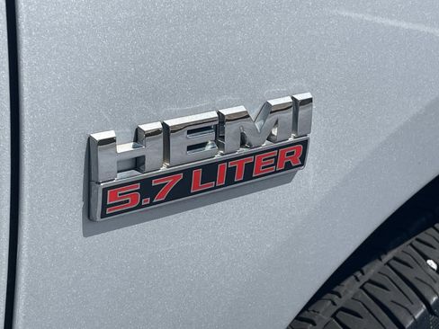 Used 2016 RAM 1500 Express w/ Popular Equipment Group AWD/4WD image 9
