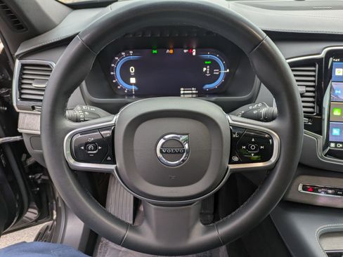 Certified 2023 Volvo XC90 T8 Ultimate image 16