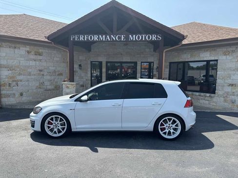 Used 2017 Volkswagen GTI Autobahn FWD image 2