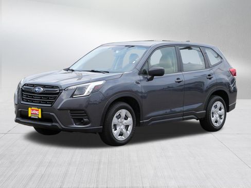 Used 2023 Subaru Forester AWD/4WD image 3