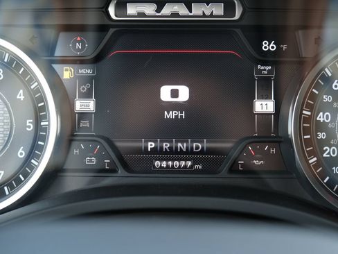 Used 2022 RAM 1500 Big Horn AWD/4WD image 4