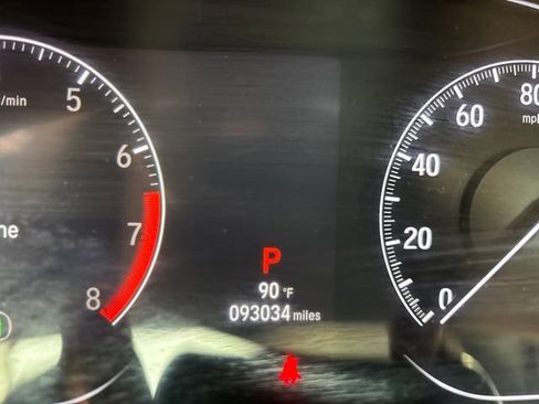 Used 2018 Honda Accord EX image 14