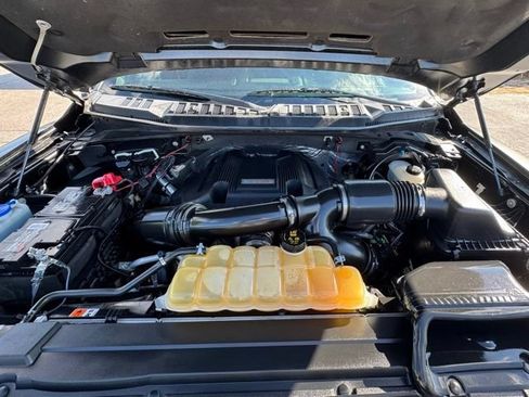 Used 2017 Ford F150 Raptor w/ Equipment Group 802A Luxury AWD/4WD image 2