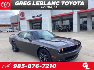 Used 2023 Dodge Challenger SXT w/ Blacktop Package RWD video 1