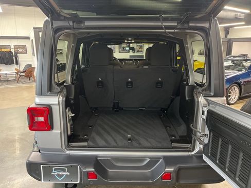 Used 2020 Jeep Wrangler Unlimited Sport S AWD/4WD image 53