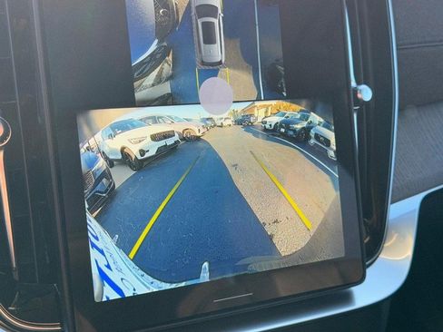 New 2026 Volvo XC90 B6 Ultra w/ Protection Package image 15