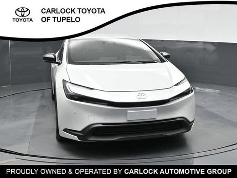 Used 2026 Toyota Prius LE FWD image 7