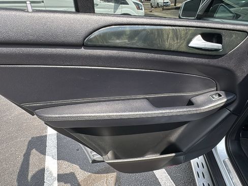Used 2017 Mercedes-Benz GLS 450 4MATIC image 15