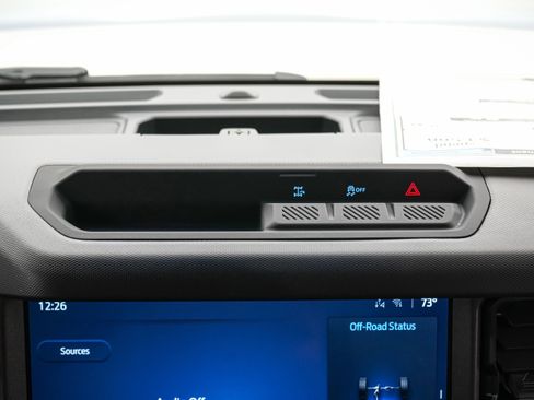 New 2025 Ford Bronco 4-Door image 24