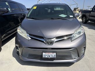 Used 2020 Toyota Sienna XLE w/ XLE Navigation Package AWD/4WD video 1