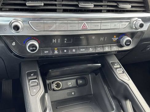 Used 2020 Kia Telluride EX w/ EX Premium Package AWD/4WD image 19
