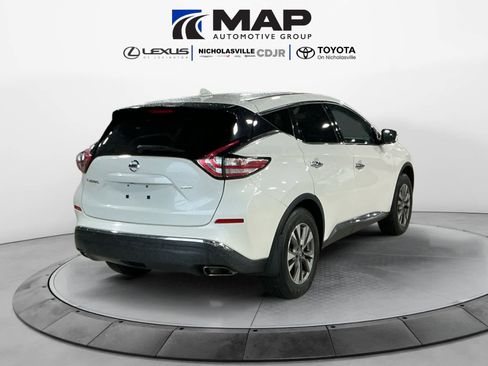 Used 2018 Nissan Murano S image 4