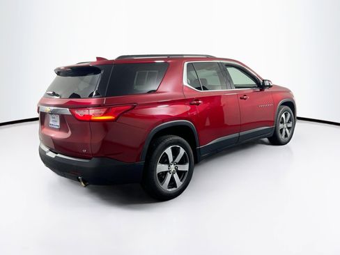 Used 2019 Chevrolet Traverse LT w/ LT Premium Package AWD/4WD image 5