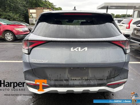 Used 2023 Kia Sportage EX FWD image 4