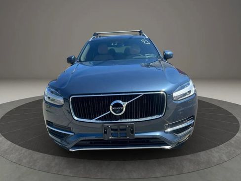 Used 2018 Volvo XC90 T6 Momentum w/ Convenience Package AWD/4WD image 2