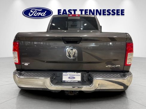 Used 2024 RAM 2500 Tradesman w/ Chrome Appearance Group AWD/4WD image 4