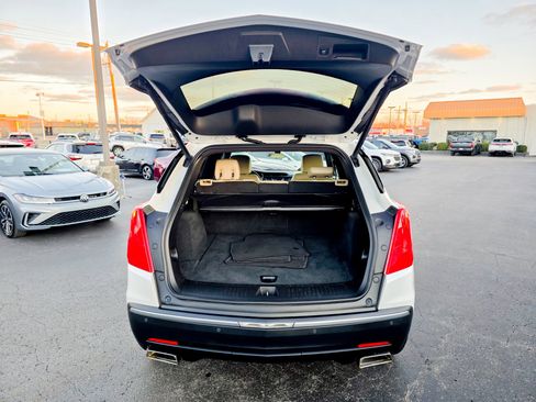 Used 2017 Cadillac XT5 FWD w/ LPO, Wheel Lock Package image 40