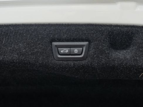 Used 2025 BMW 540i xDrive AWD/4WD image 29