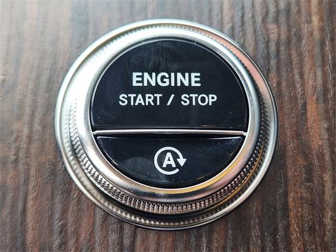 New 2026 Mercedes-Benz GLC 300 4MATIC image 23