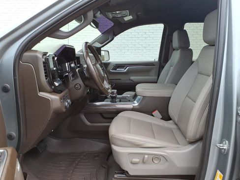 Used 2023 Chevrolet Silverado 1500 LTZ image 12