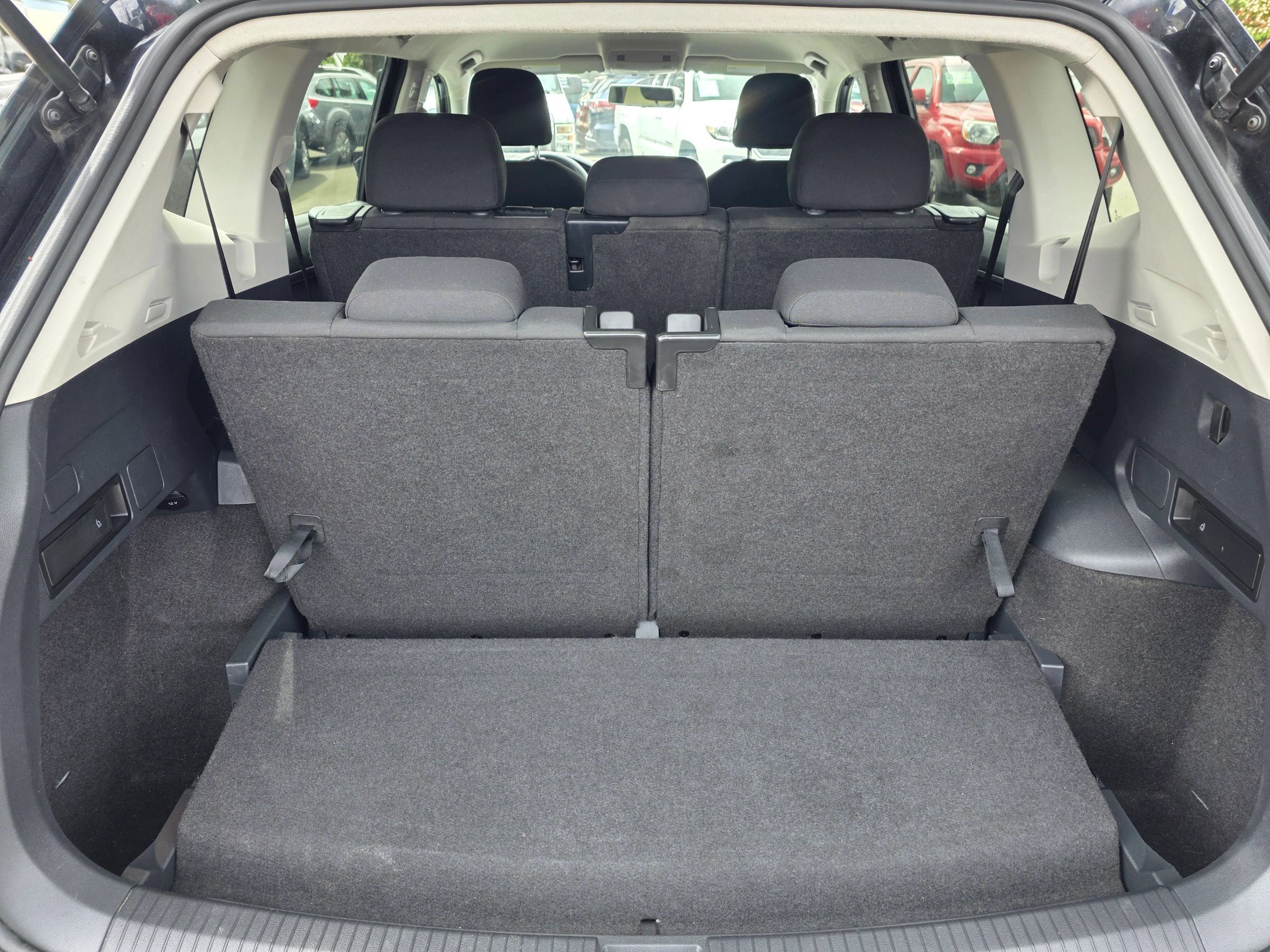 Used 2019 Volkswagen Tiguan S w/ 3rd Row Seat Package AWD/4WD image 41