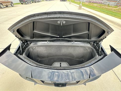 Used 2023 Chevrolet Corvette Stingray Premium Conv w/ Z51 Performance Package RWD image 22