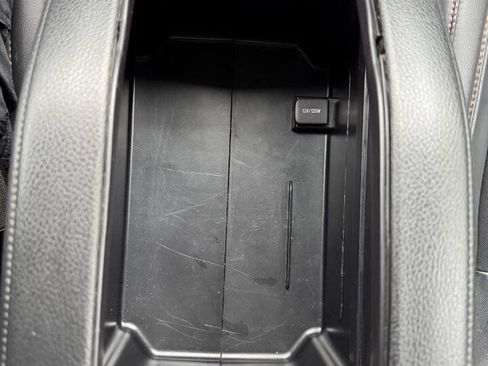 Used 2019 Toyota Highlander XLE image 41